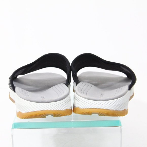 Sandals_&_Flip_Flops